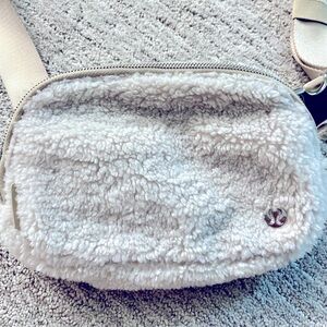 Lululemon Belt Bag- Sherpa with gold hardware